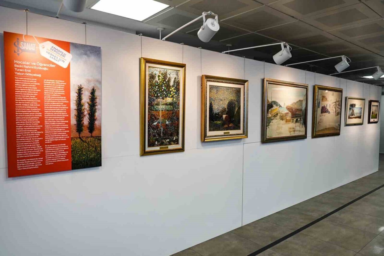 Türkiye İş Bankası Sanat Eserleri Koleksiyonu’ndan derlenen “Hocalar ve Öğrenciler”