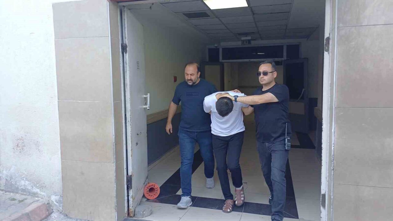 Kayseri’nin Melikgazi ilçesinde husumetlisini camide namaz kıldığı esnada öldüren şahıs