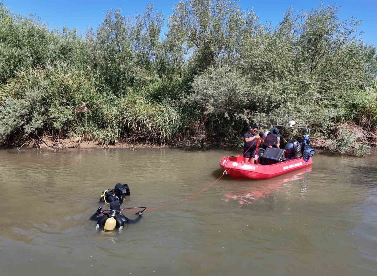 Kırıkkale’nin Yahşihan ilçesinde, arkadaşlarıyla iddiaya girerek Kızılırmak’a atlayan 27 yaşındaki