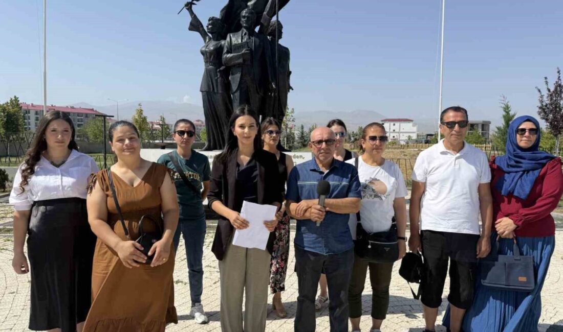 Yıllardır Iğdır’ın kültürel zenginliklerini sahnelere taşıyan halk oyunları ekipleri, emeklerinin