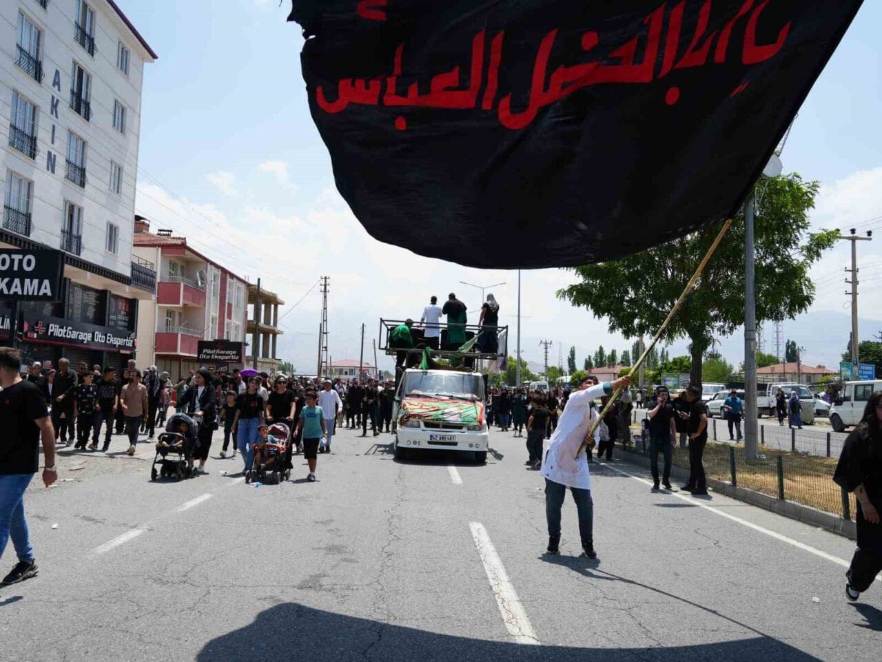 Iğdır’da Muharrem ayı dolayısıyla düzenlenen programda, Kerbela’da şehit edilen Hz.