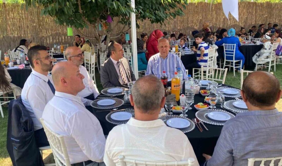 Kütahya Vakıflar Bölge Müdürlüğü tarafından Afyonkarahisar’da ihtiyaç sahibi çocuklara yönelik