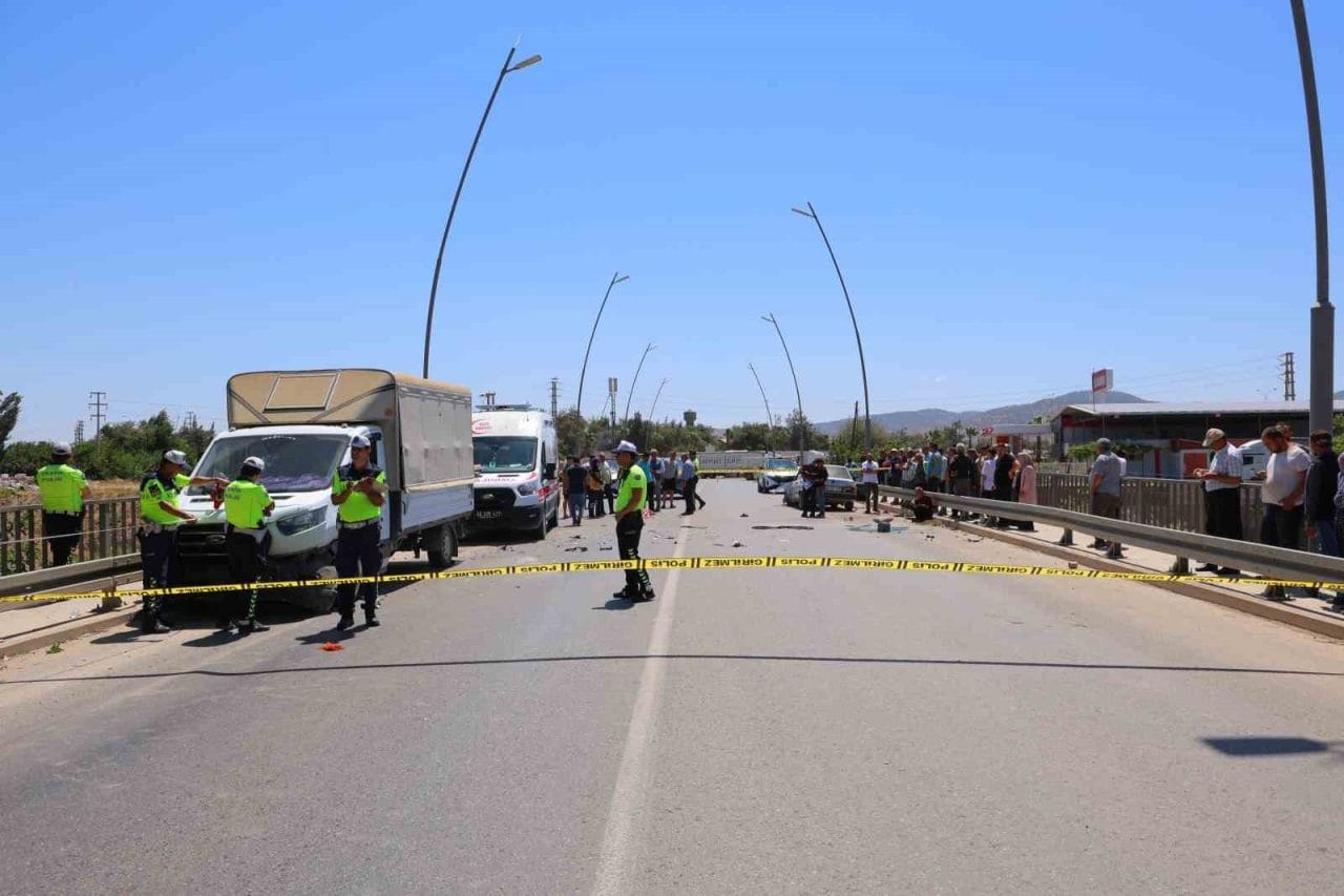 Kahramanmaraş’ta otomobil ve pikabın çarpışması sonucu meydana gelen kazada bir