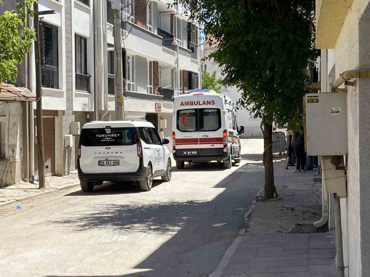 Eskişehir’de bir binanın ikinci katından düşen 1 buçuk yaşındaki çocuk