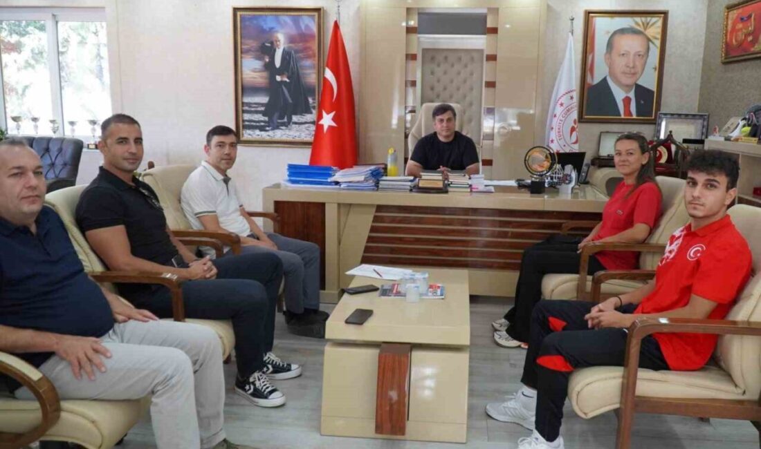 Manisa Gençlik ve Spor İl Müdürü Yunus Öztürk, U20 Atletizm