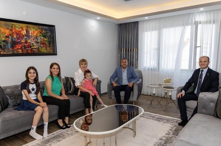 Bilecik İl Emniyet Müdürü Hakan Yılmaz ve eşi Deniz Yılmaz,