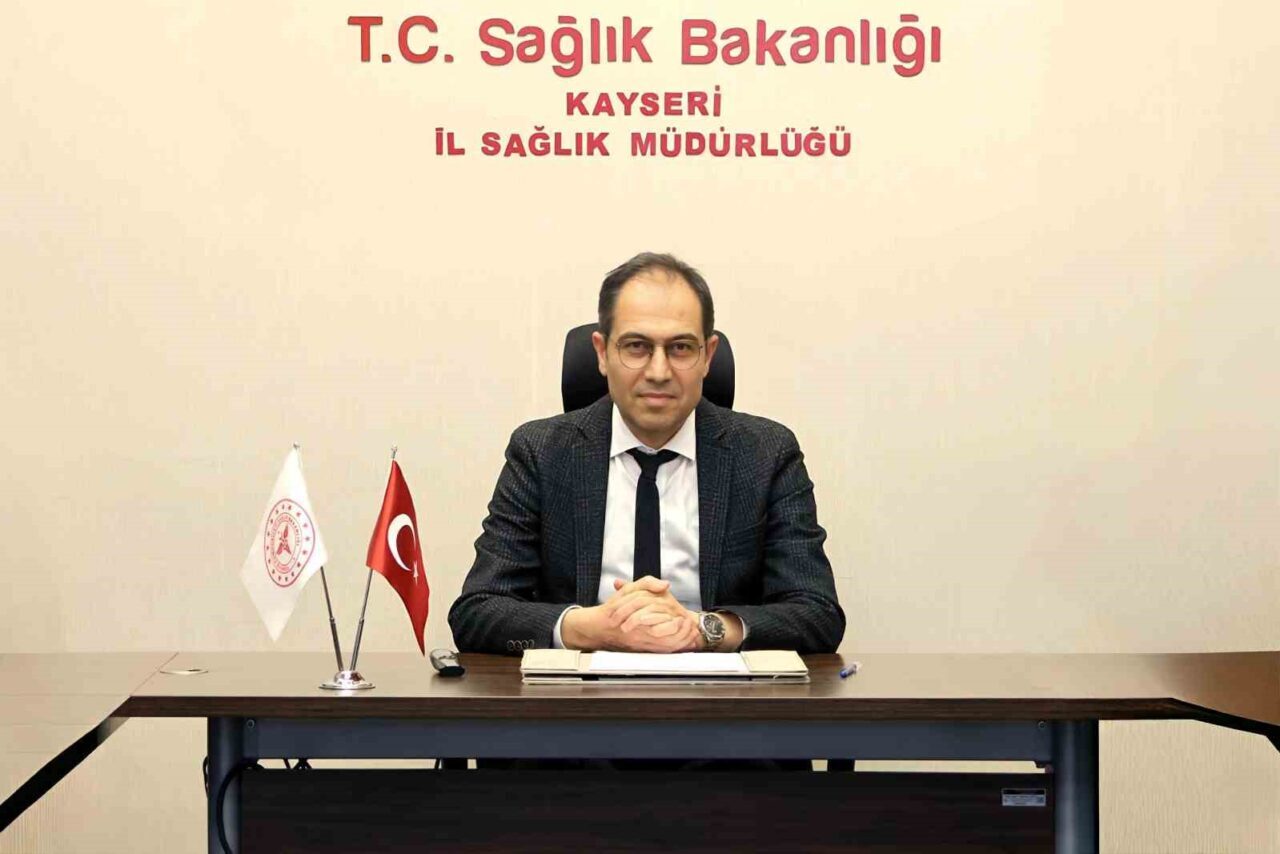 Hava sıcaklıklarının artmasıyla birlikte alınması gereken önlemler hakkında bilgilendirmelerde bulunan