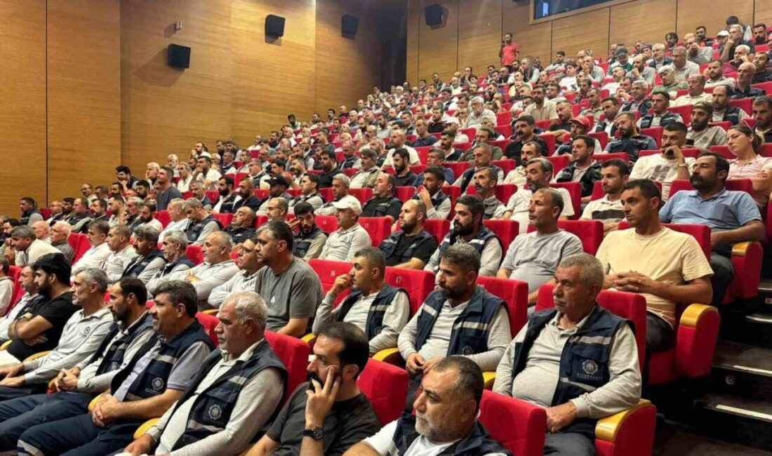 Diyarbakır Büyükşehir Belediyesi, kent genelinde sürdürülen ilaçlama çalışmalarına ilişkin kapsamlı