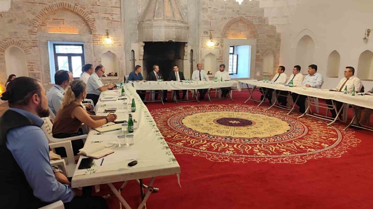 Eskişehir’de İl Milli Eğitim Müdürü Sinan Aydın’ın başkanlığında, 14 ilçeden