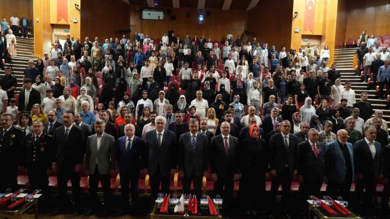 Atatürk Üniversitesi İletişim Fakültesi akademisyen ve öğrencilerinin hazırladığı, darbeleri anlatan