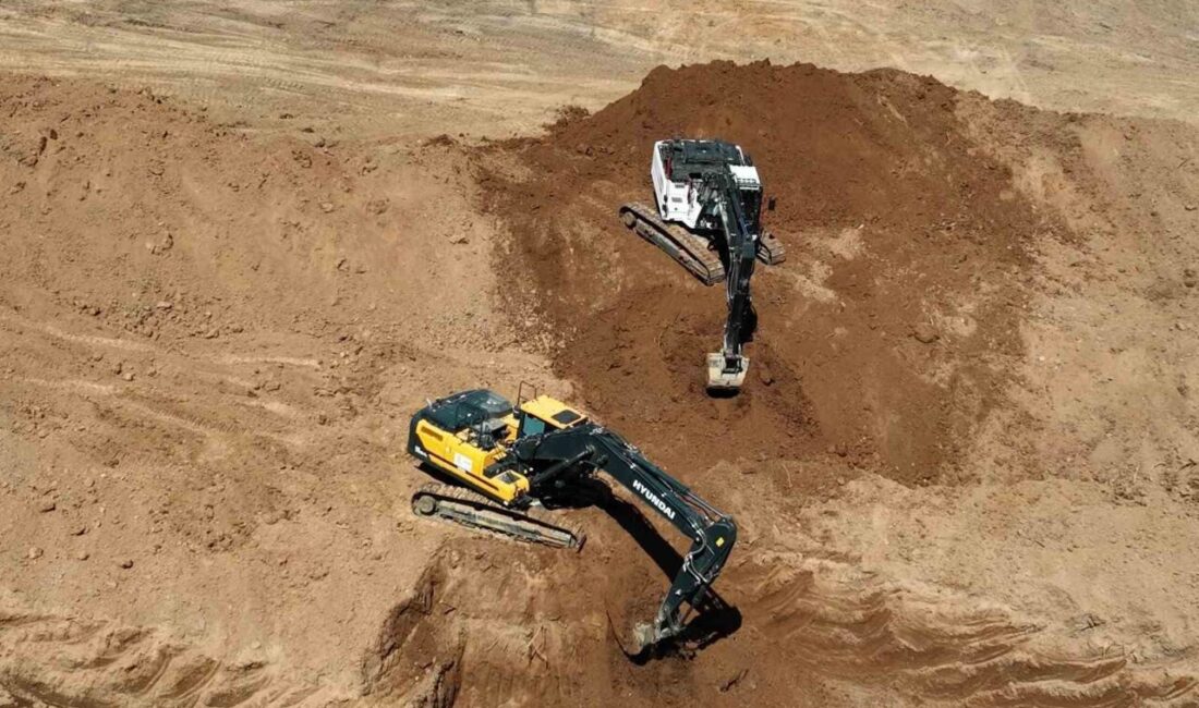 Körfez ilçesindeki İlimtepe Mahallesi’nde yeni mezarlık yapılıyor. Kocaeli Büyükşehir Belediyesi,