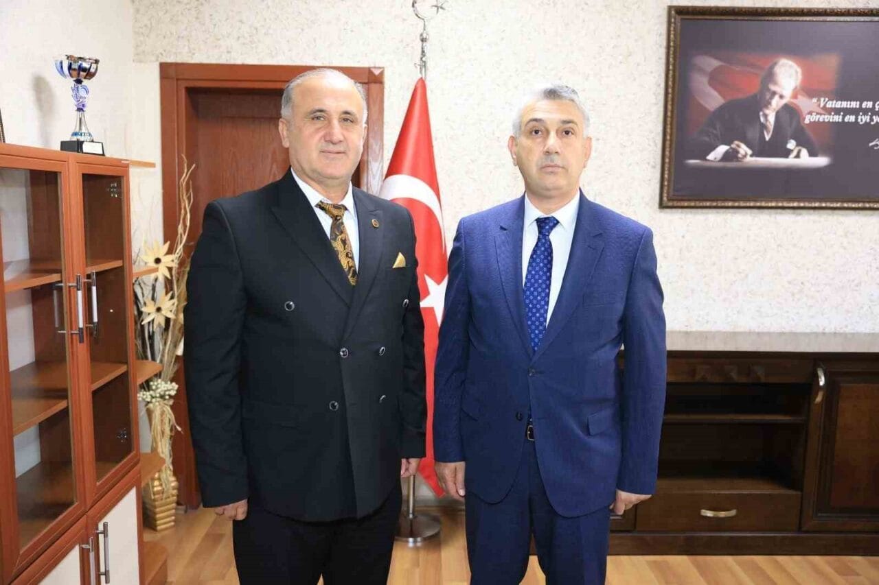 Aydın’a atanan İncirliova Kaymakamı İlhan Abay, göreve başladı. Resmi Gazete’de