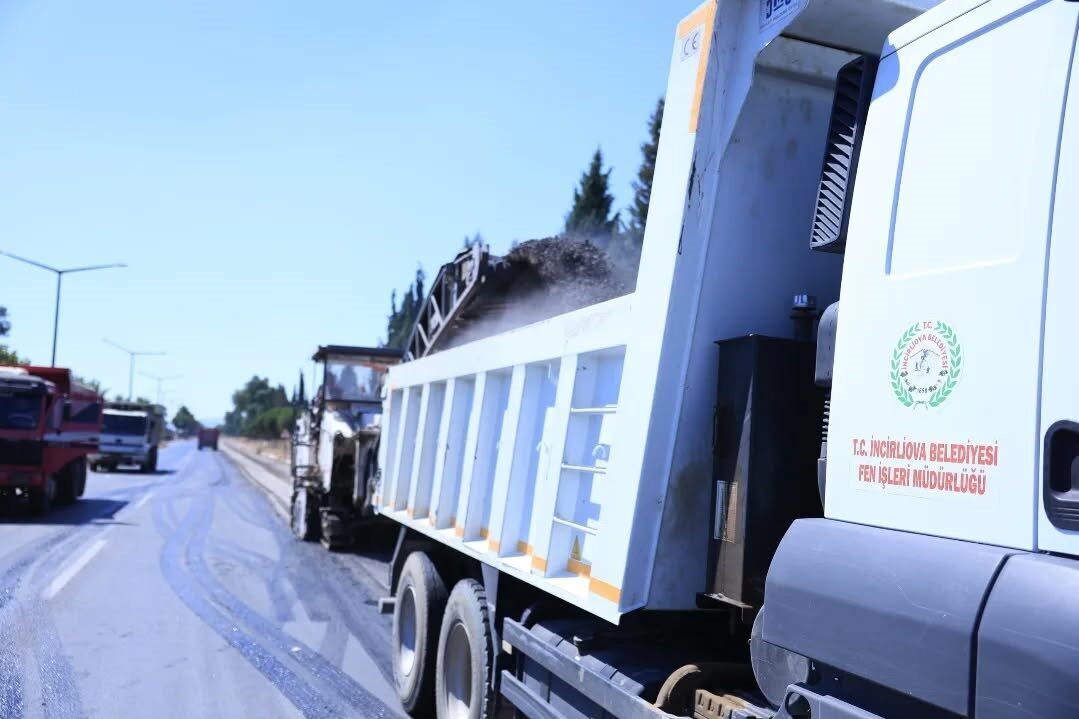 Aydın’ın İncirliova ilçesinde Aydın-İzmir Karayolu üzerinde başlatılan 2. etap çalışmalar