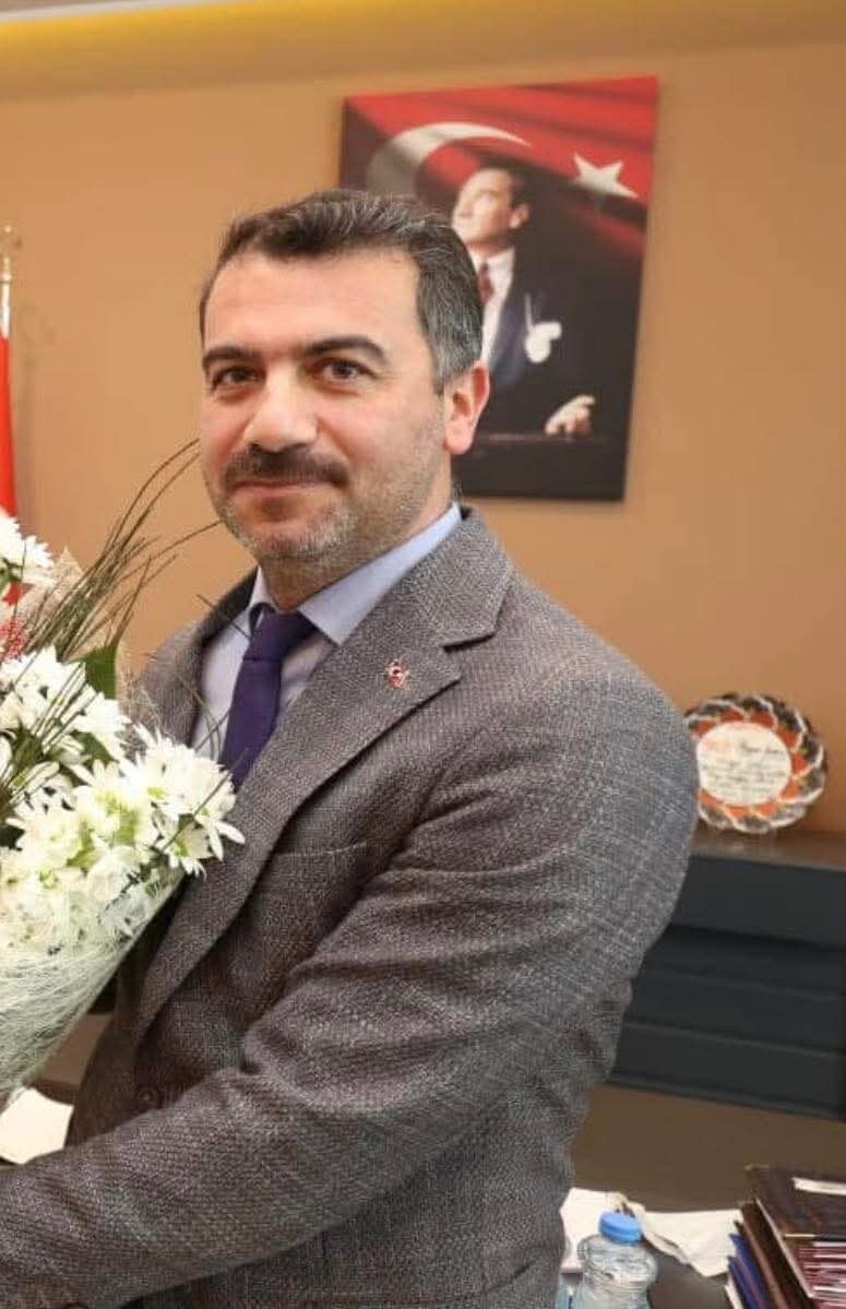İnegöl Devlet Hastanesinin yeni Başhekimi Doktor İlyas Sarı oldu. Son