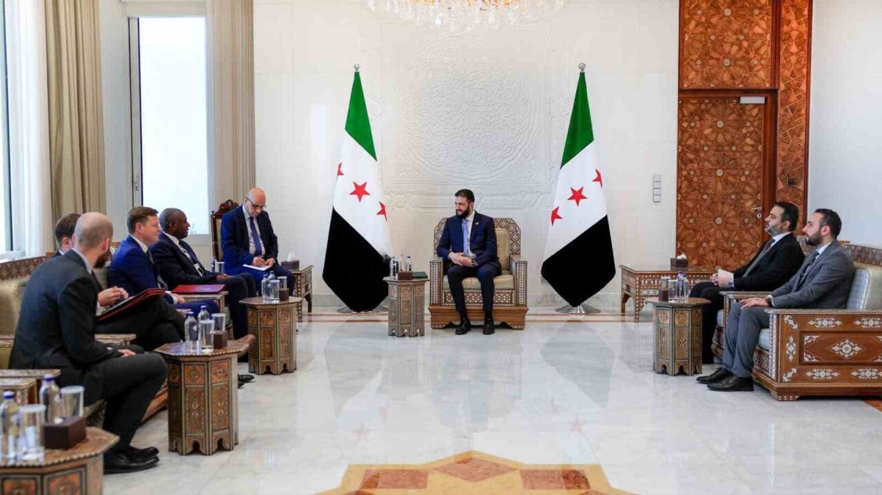 İngiltere Dışişleri Bakanı David Lammy, Şam’da Suriye Devlet Başkanı Ahmed