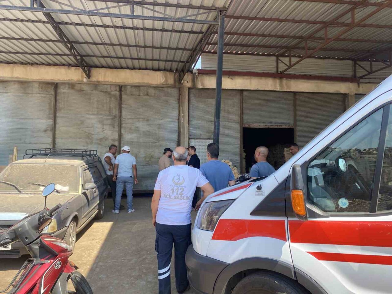 MANİSA (İHA) – Manisa’nın Alaşehir ilçesinde marangozluk yapan 2 çocuk