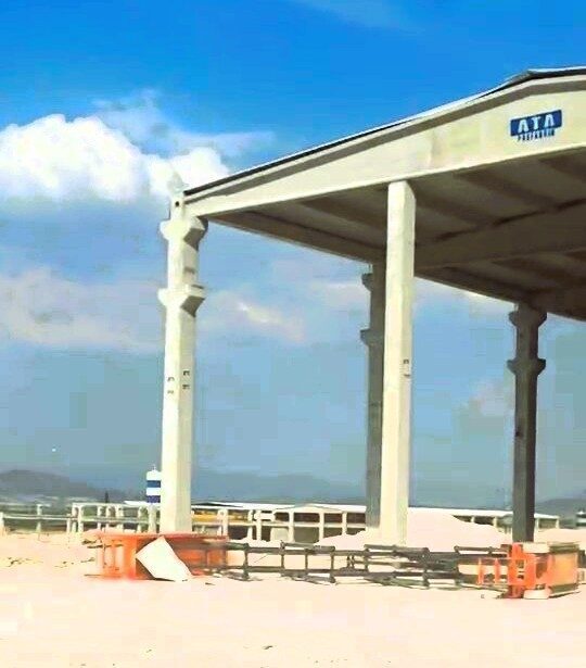 Denizli’nin Honaz ilçesinde inşaatı devam eden mermer fabrikasında, bir işçinin