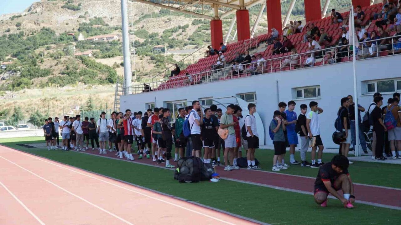 Türkiye 2. Ligi Kırmızı Grup ekiplerinden Isparta32spor’un geleceğin yıldızlarını keşfetmek