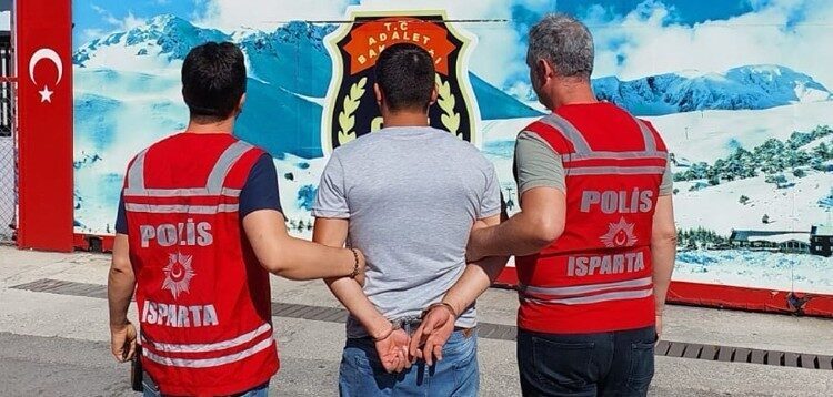 Isparta’da kesinleşmiş hapis cezası bulunan 3 şahıs yakalanarak cezaevine gönderildi.