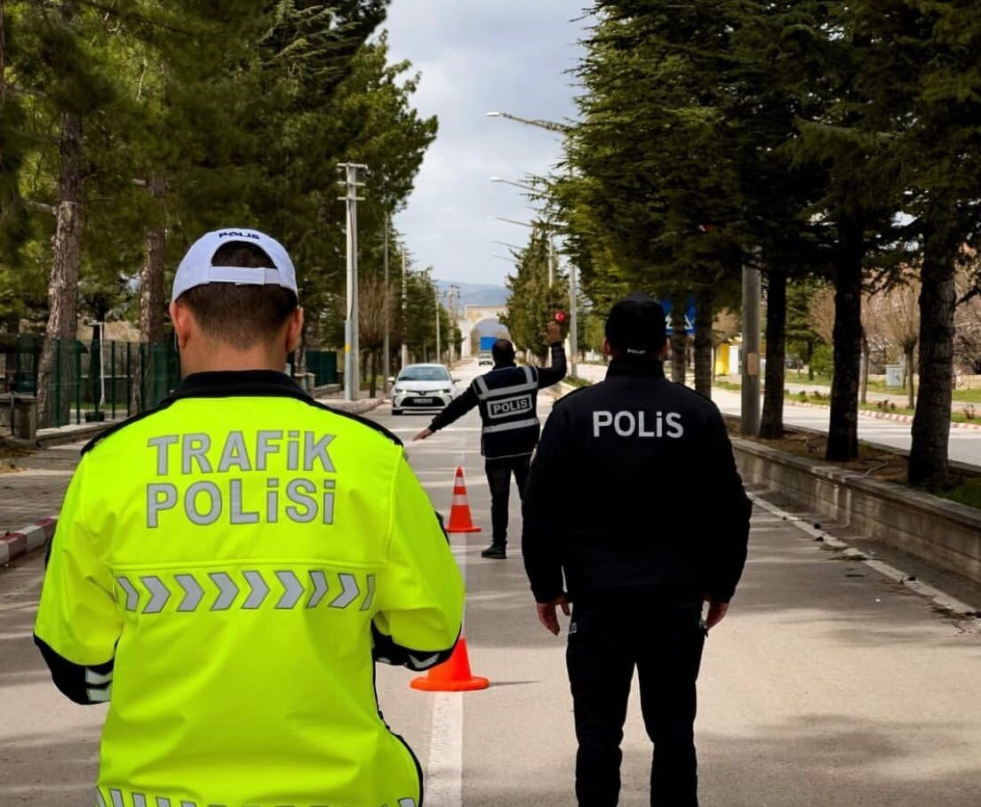 Isparta genelinde son 1 haftada gerçekleştirilen polis denetimlerinde 33 bin