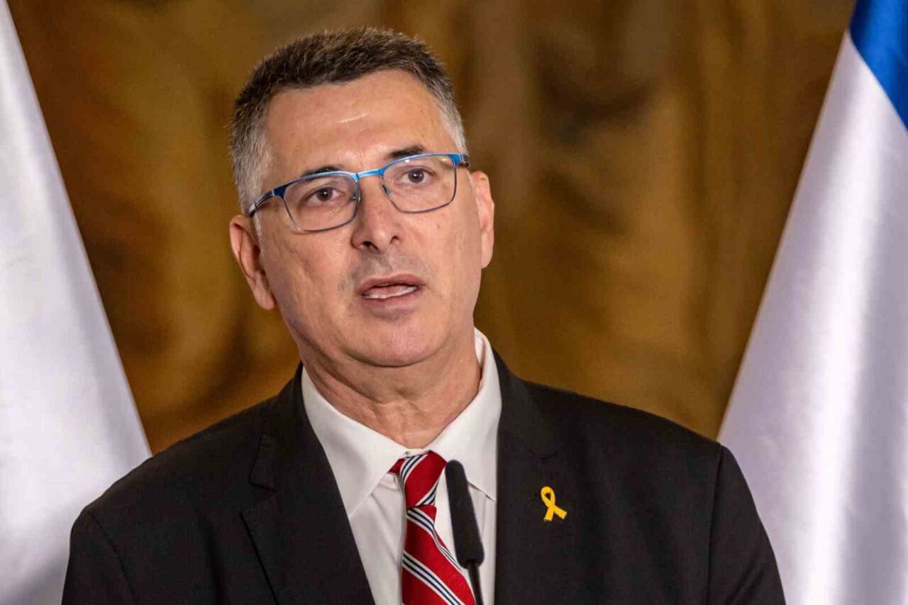 İsrail Dışişleri Bakanı Gideon Saar, Fransa Cumhurbaşkanı Emmanuel Macron’un Filistin