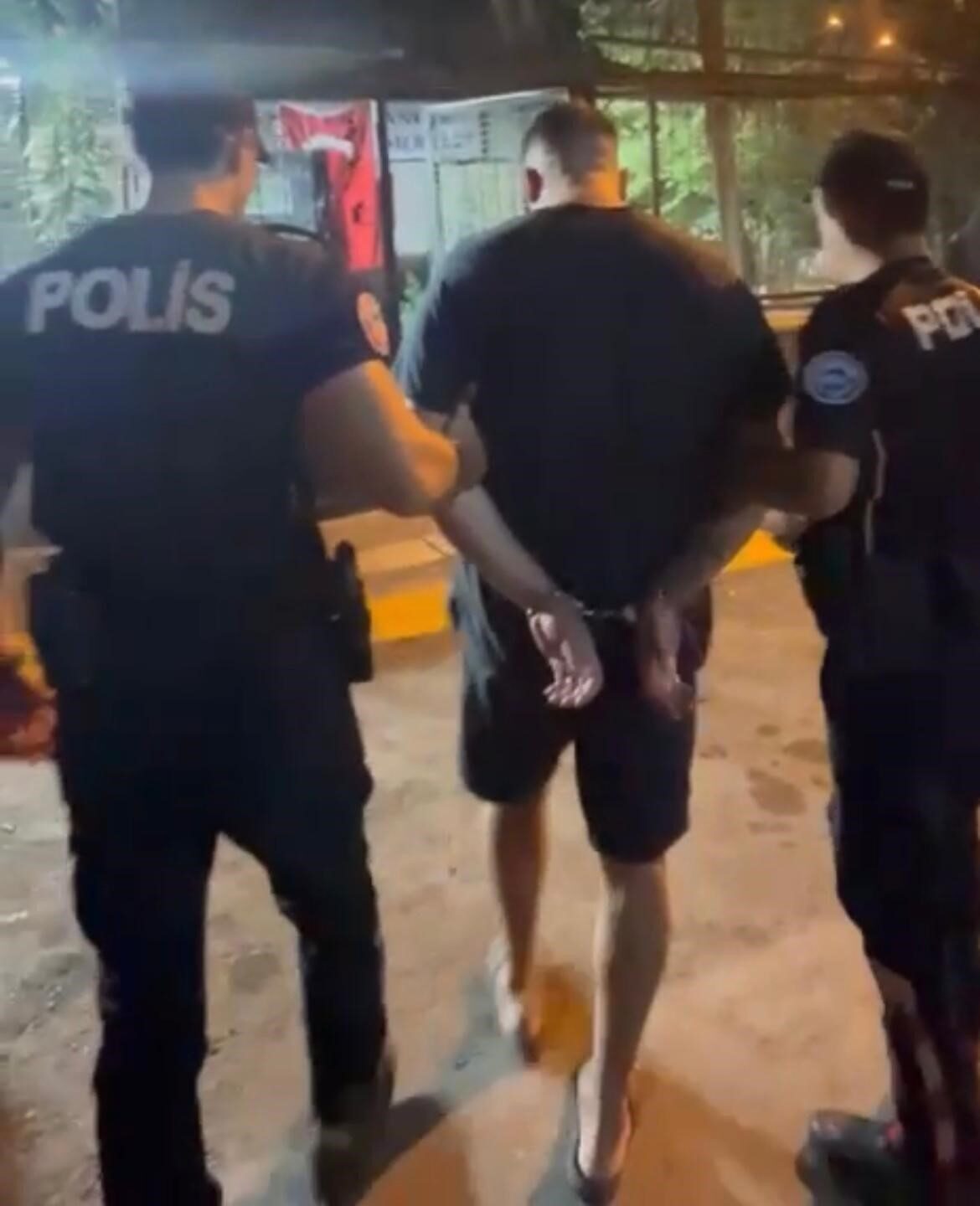 İzmir’de birden fazla suçtan 11 yıl kesinleşmiş hapis cezası bulunan