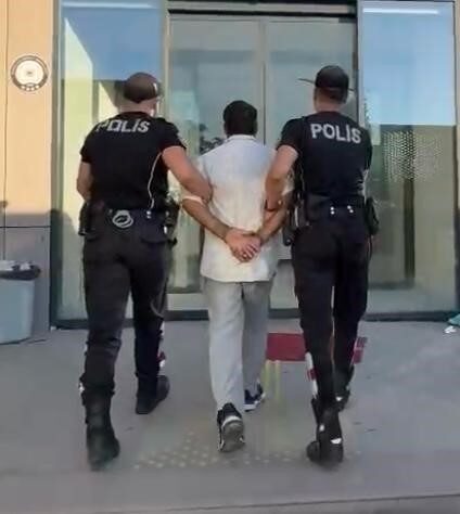 İzmir’de “Silahlı yağma” ve “Hükümlü veya tutuklunun kaçması” suçlarından 44