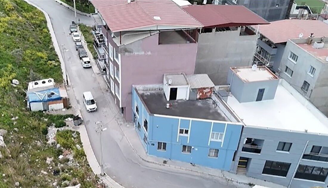 İzmir’de aranan şahısları yakalamaya yönelik 95 adrese gerçekleştirilen eş zamanlı