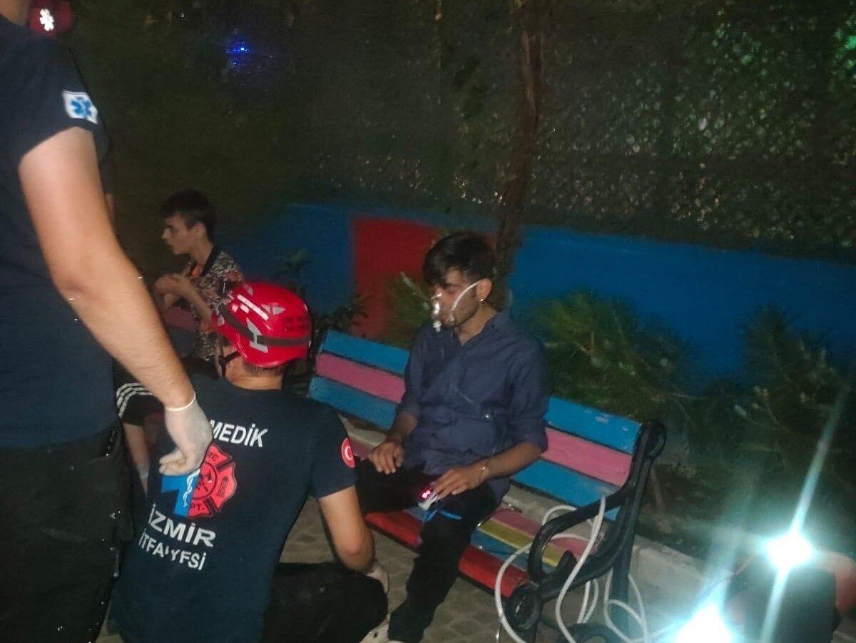 İzmir Gaziemir’de bulunan 4 katlı engelli bakımevi binasında akşam saatlerinde