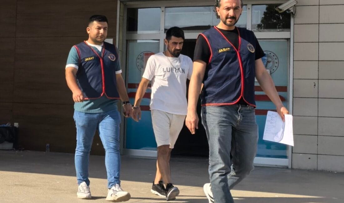 Bursa’nın İnegöl ilçesinde hakkında kesinleşmiş hapis cezası bulunan şahıs, kafede