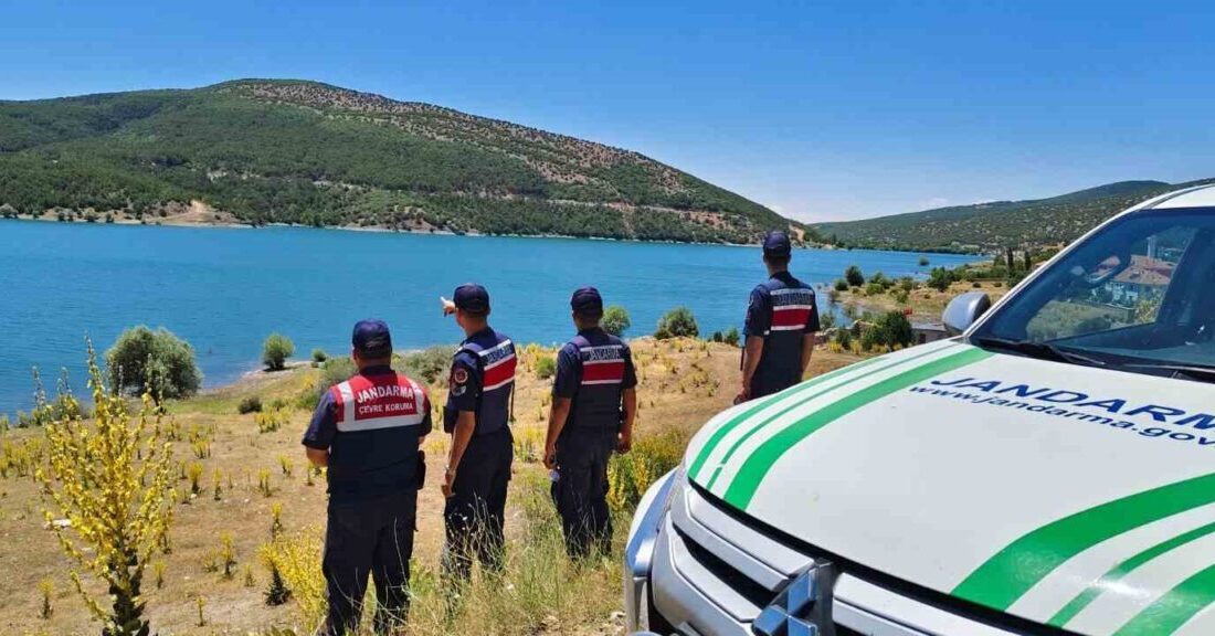 Yozgat’ın Çayıralan ilçesinde Jandarma ekipleri barajda denetim gerçekleştirdi. Aşağıyahyasaray Köyü