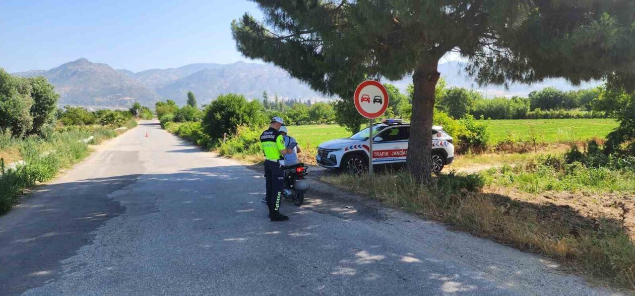 Aydın’da jandarma ekipleri tarafından yapılan denetimlerde 2 bin 66 motosiklet