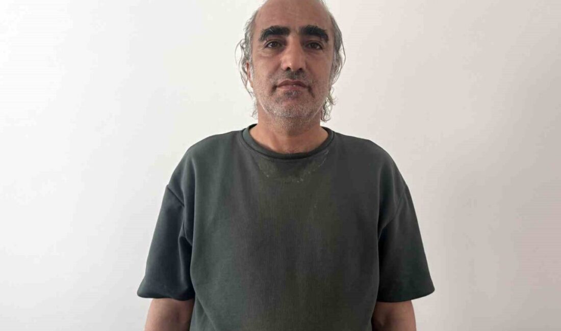 Jeoloji mühendisi Fahri Çelik, Türkiye genelinde etkili olan sıcak hava