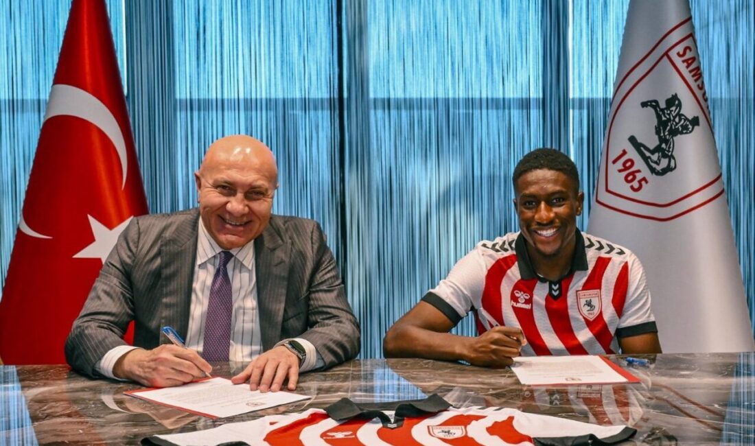 beyazlı kulüp, 21 yaşındaki futbolcuyla 5 yıllık sözleşme imzaladı. Kulüpten