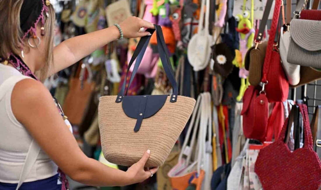 Antalya’da Muratpaşa Belediyesi’nin hayata geçirdiği Kadın Kooperatifleri Ürün Satış Mağazası,