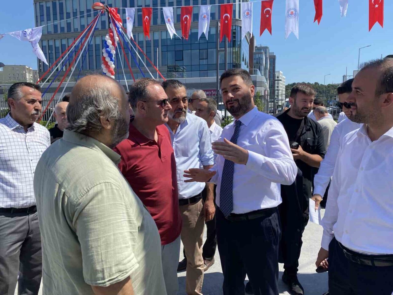 Kağıthane Belediyesi tarafından ilçedeki trafik akışını rahatlatmak ve araç parkını