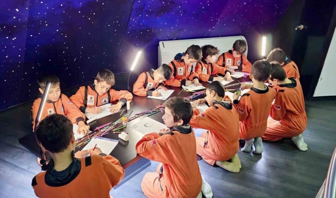 Kağıthane Belediyesi’nin çocuklara yönelik hayata geçirdiği El Battani Uzay Evi,