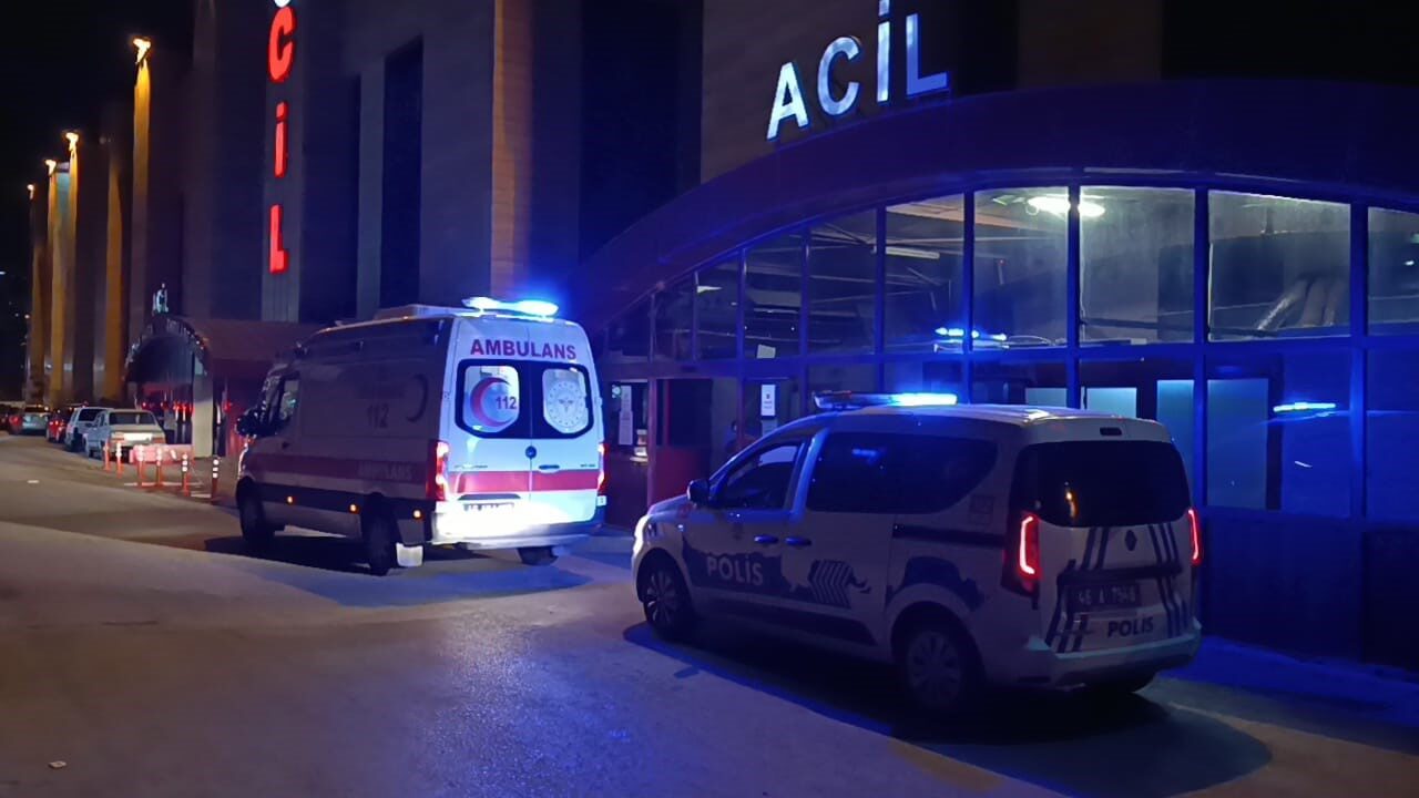 Kahramanmaraş’ın Türkoğlu ilçesinde 10 yaşındaki çocuk, evde bulduğu pompalı tüfekle