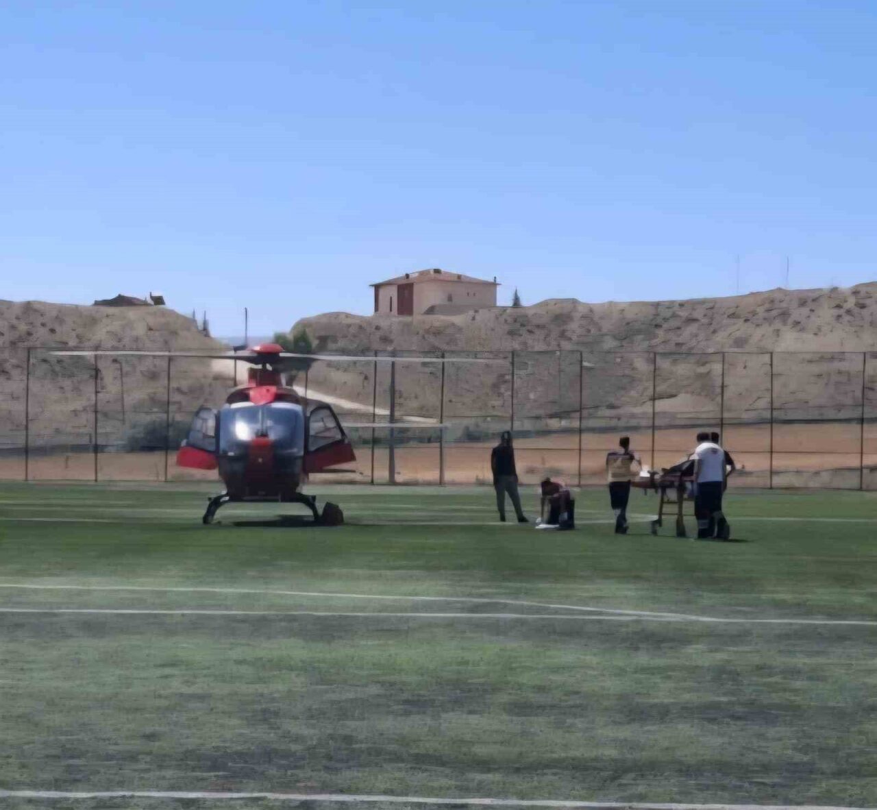 Malatya’nın Darende ilçesinde kalp krizi geçiren bir hasta, hava ambulansı