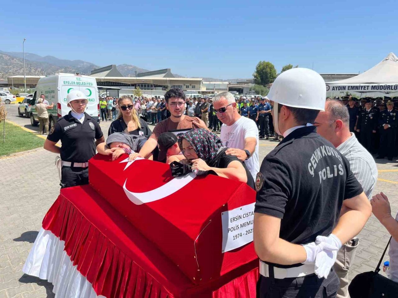 Geçirdiği kalp krizi sonucu hayatını kaybeden Aydın İl Emniyet Müdürlüğü