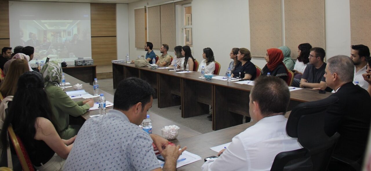 Kamu Hastaneleri Genel Müdürü Dr. Hakan Usta başkanlığında video konferans