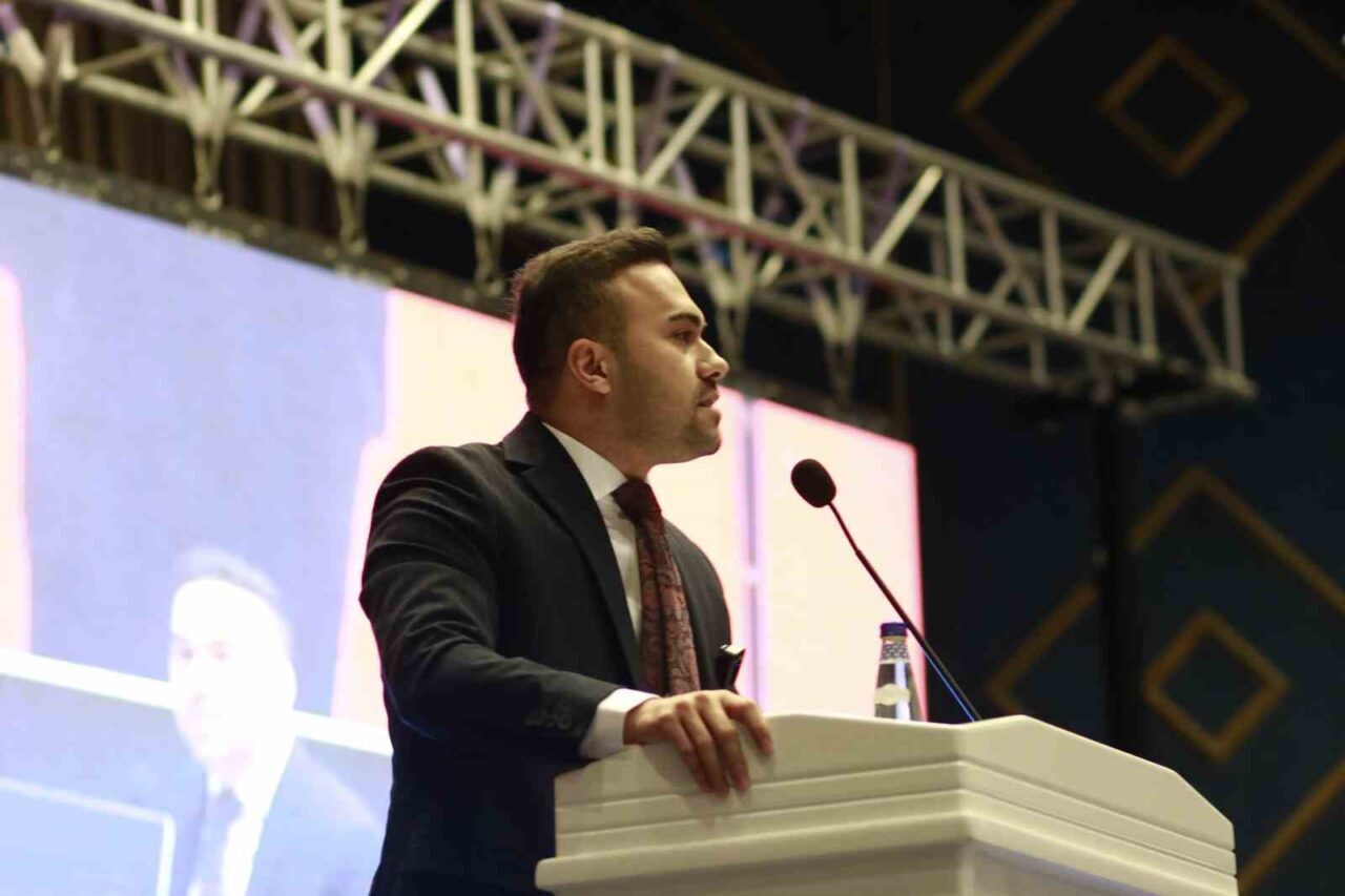 Kamu Çalışanları Stratejik Araştırmalar Merkezi (KAMUSAM) kamu çalışanları için ‘İnsani