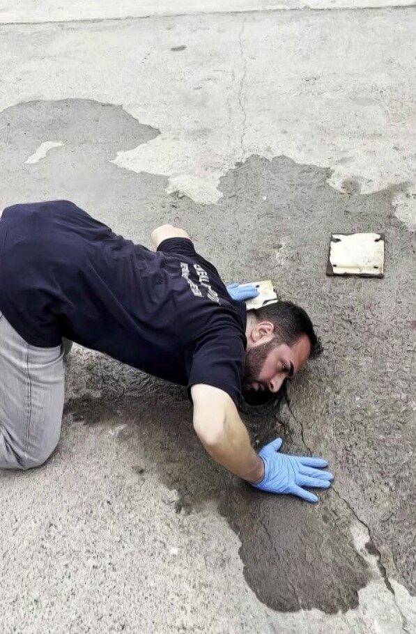 Sakarya’nın Erenler ilçesinde yürekleri ısıtan bir kurtarma operasyonu gerçekleşti. Bir