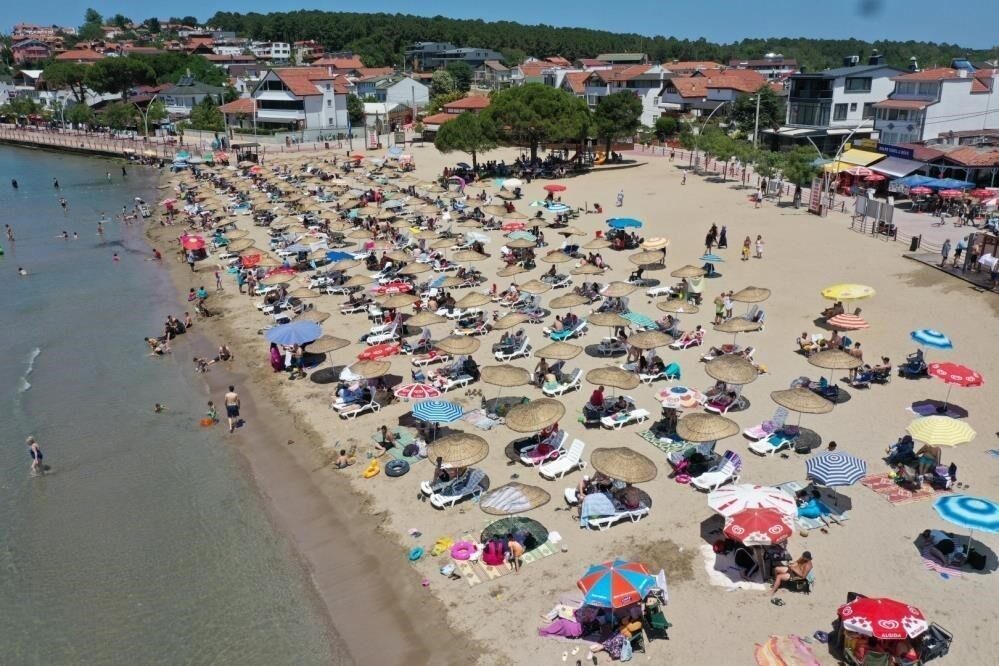 Kocaeli’nin Kandıra ilçesinde olumsuz deniz şartları sebebiyle cuma ve cumartesi