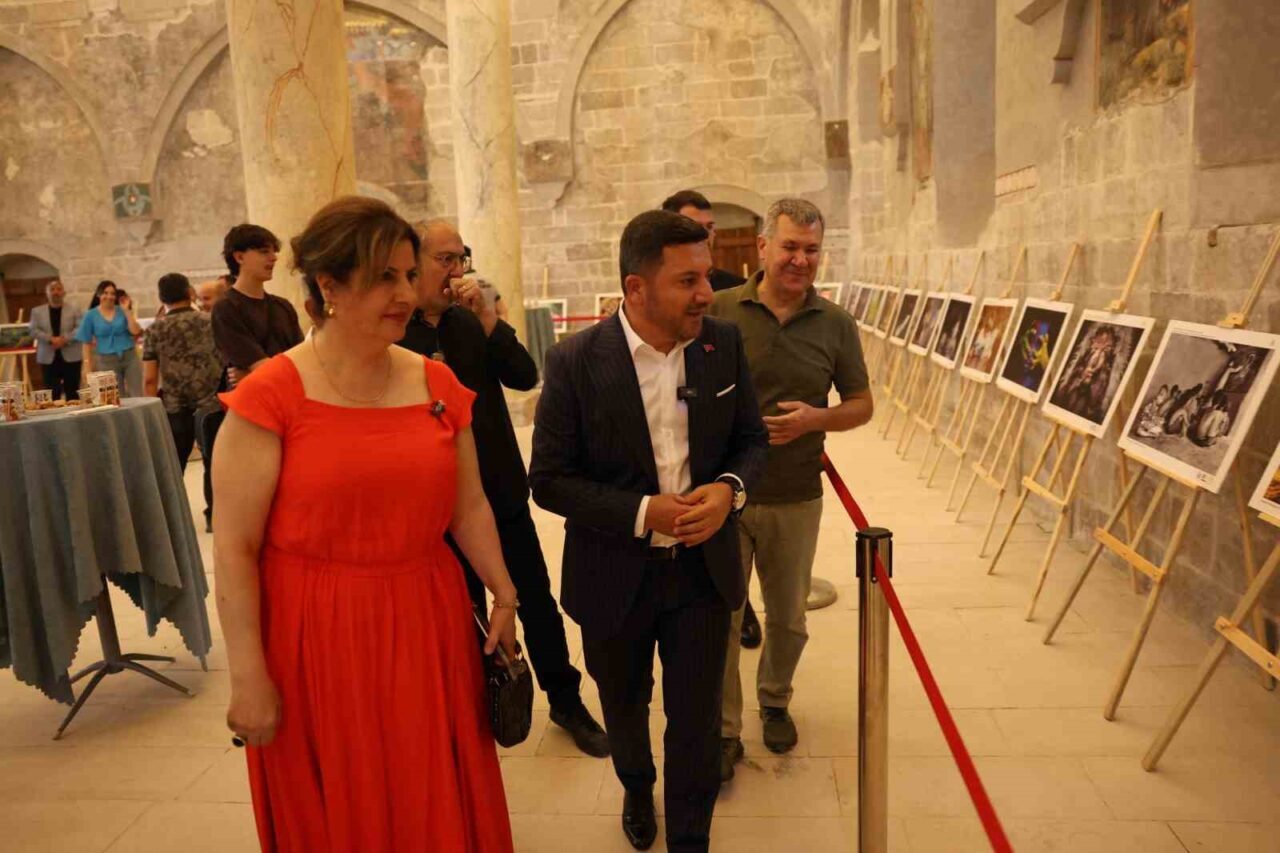 Kapadokya 10. Uluslararası Fotoğraf Yarışması sergisi Meryem Ana Kilisesi’nde düzenlenen