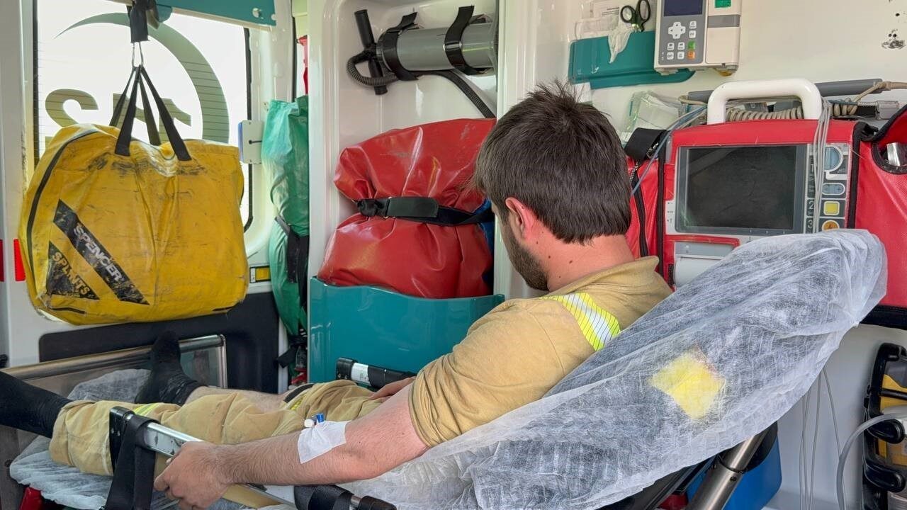 Karabük’te yangını söndürme çalışmalarına katılan arazözün midibüs ile çarpışması sonucu