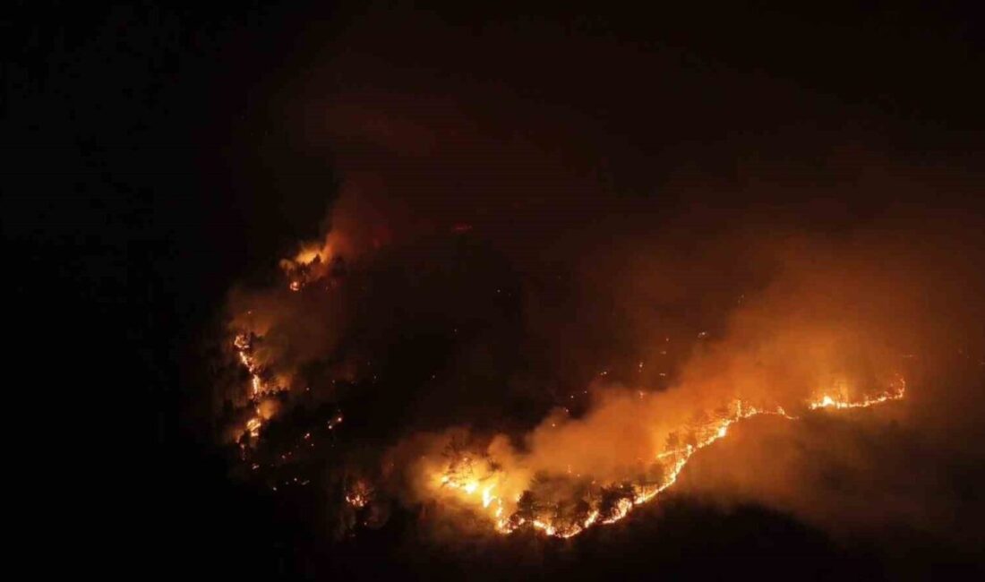 Karabük’te yaklaşık 12 saat önce başlayan orman yangınını söndürme çalışmaları