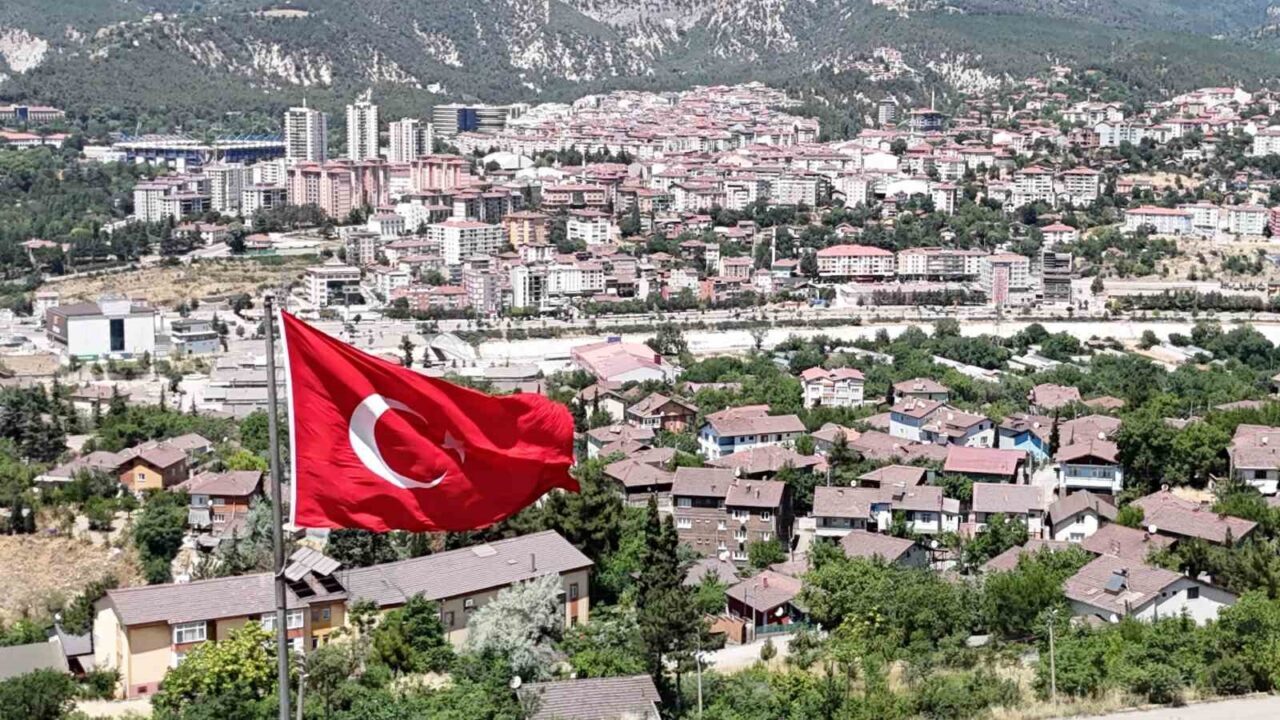 Türkiye İstatistik Kurumu (TÜİK), tarafından açıklanan konut satış istatistiklerine göre