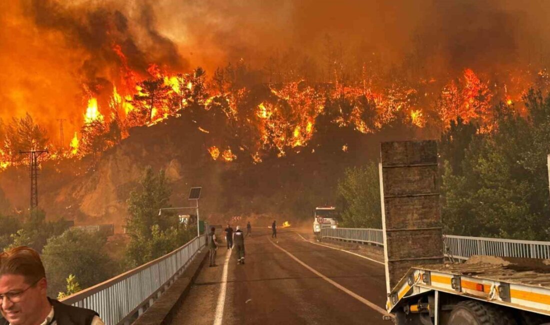 Karabük’ün Safranbolu ilçesine bağlı Çavuşlar köyünde çıkan yangına müdahale sürerken,