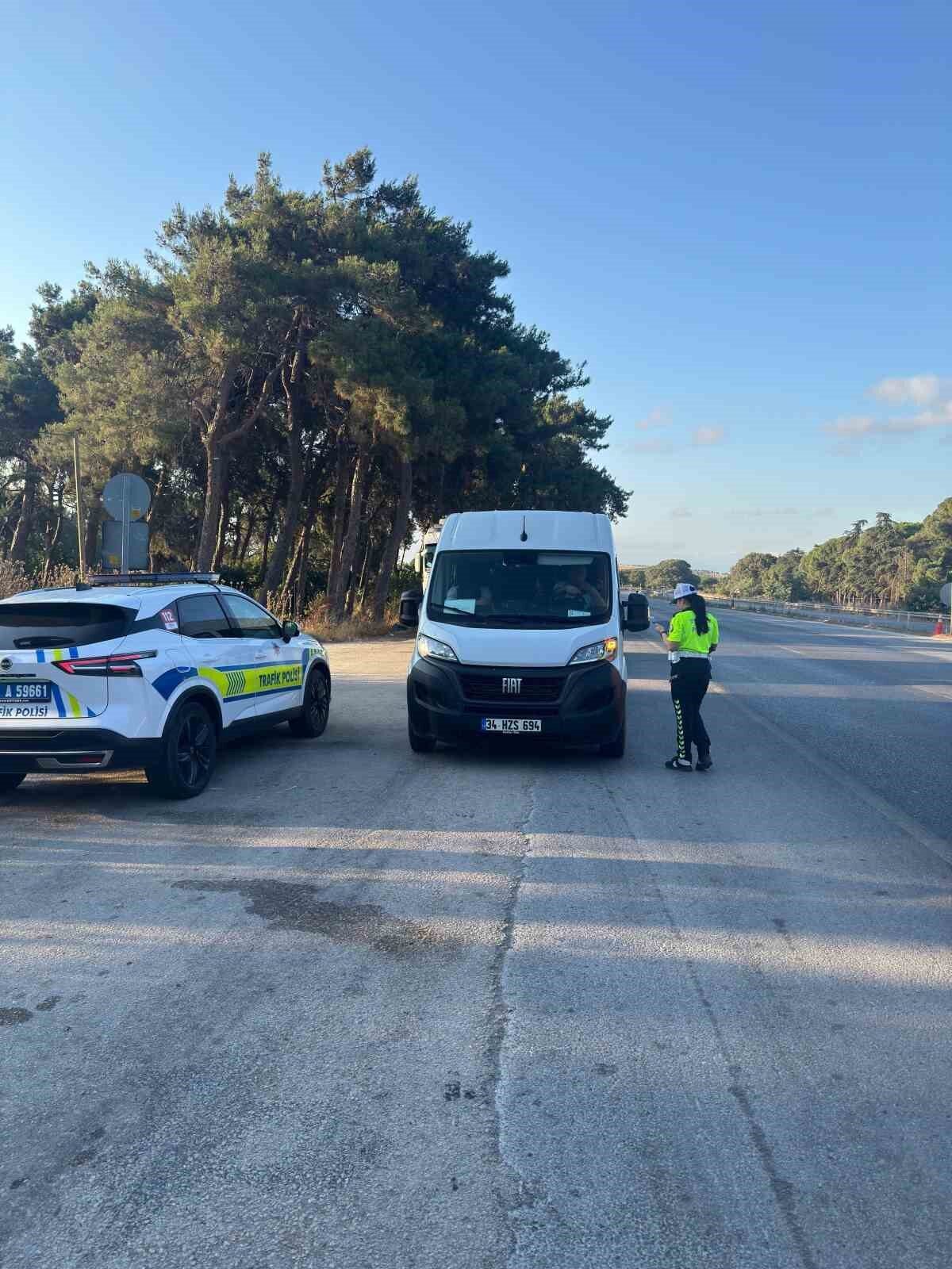 Bursa’nın Karacabey ilçesinde Bölge Trafik Denetleme İstasyon Amirliği ekipleri, 7-11